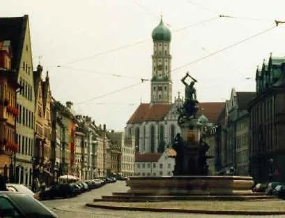 Leo Flat * アウグスブルク